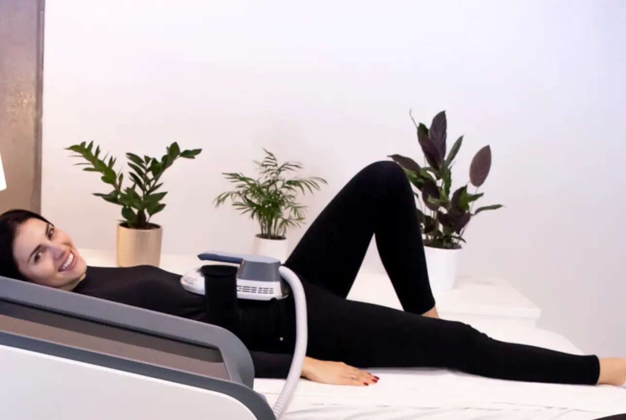 Radiofrequency body contouring treatment at Lux Body Space